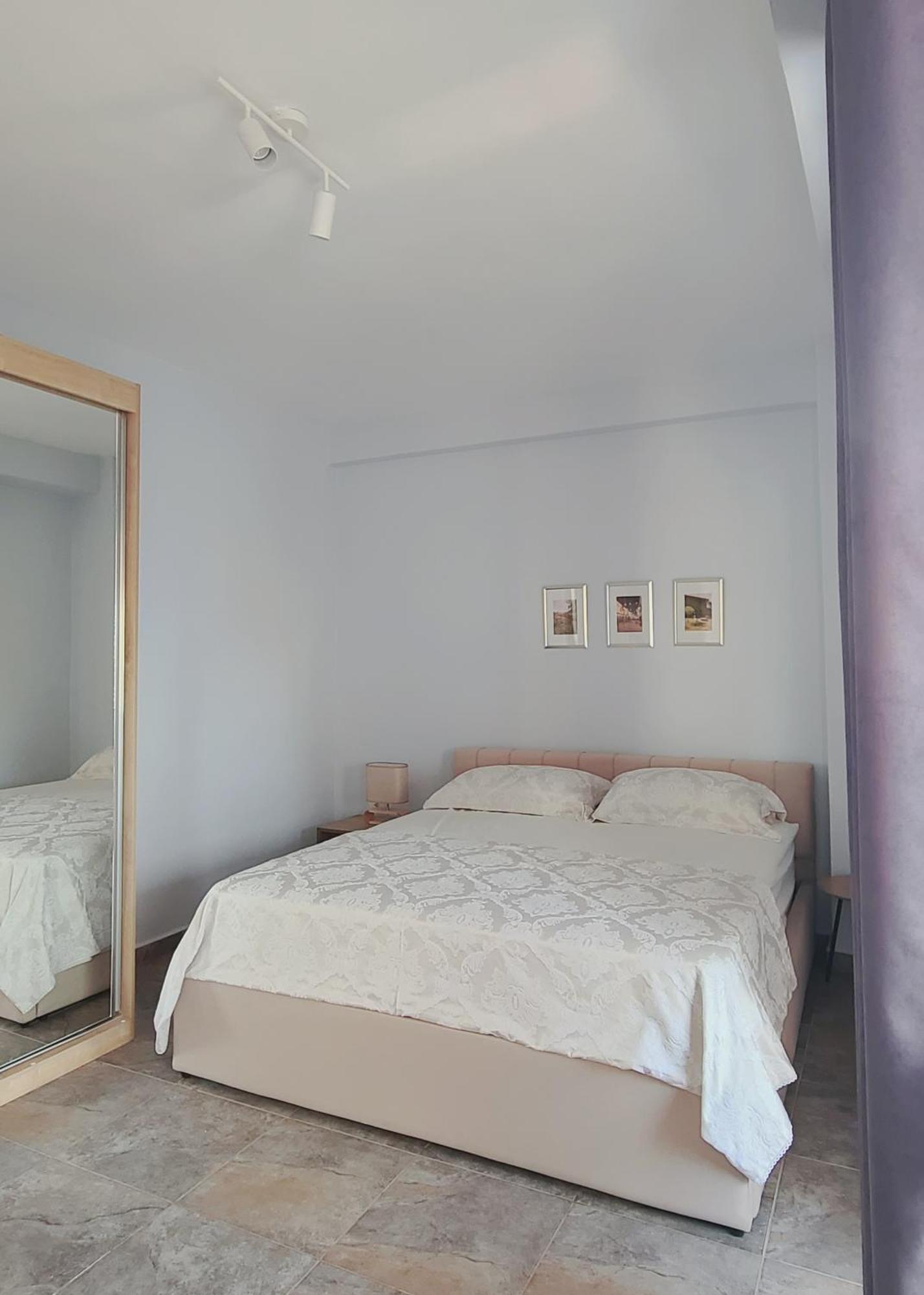 Leones Apartament Tirana Exterior photo